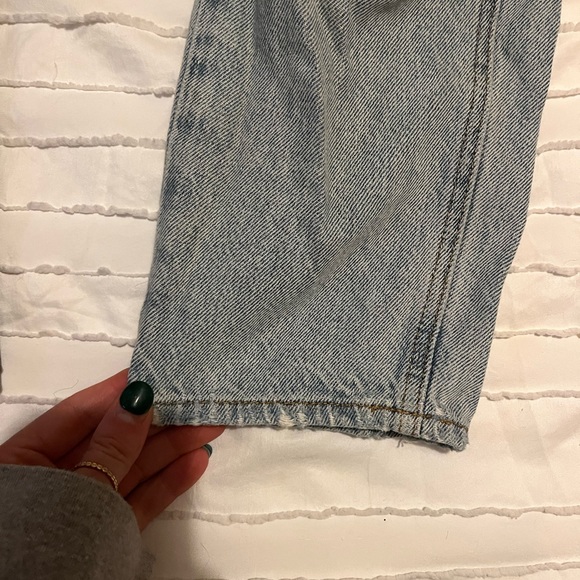 Light Wash High Rise Denim Jeans - Picture 5 of 5